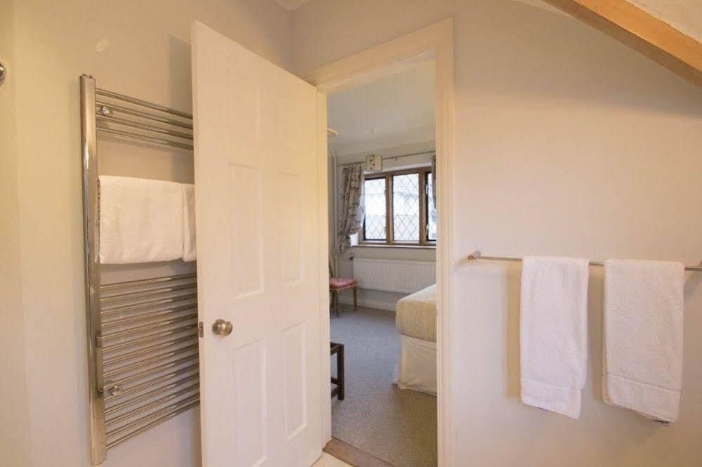 Fern Lodge Guesthouse Hythe  Exteriér fotografie